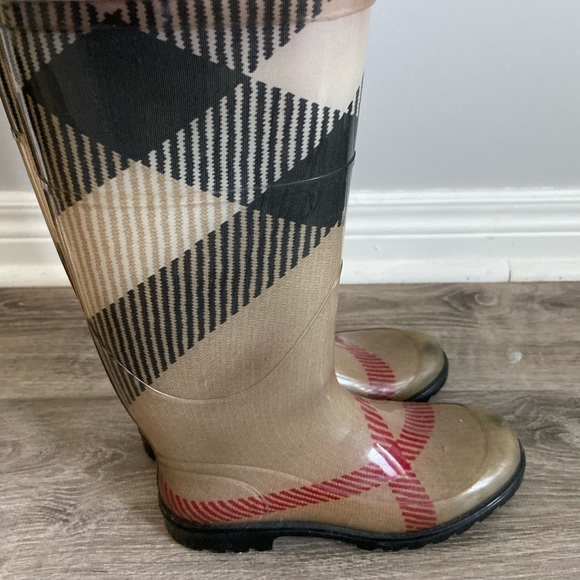 Burberry rain boot - Picture 4 of 4